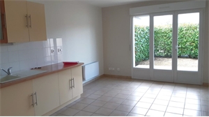 t3 à la vente -   86000  POITIERS, surface 1 m2 vente t3 - UBI414604902